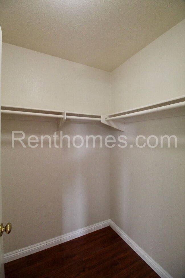 Building Photo - 11597 Trailbrush Point