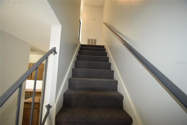 Building Photo - 1821 Crystal Grove Dr