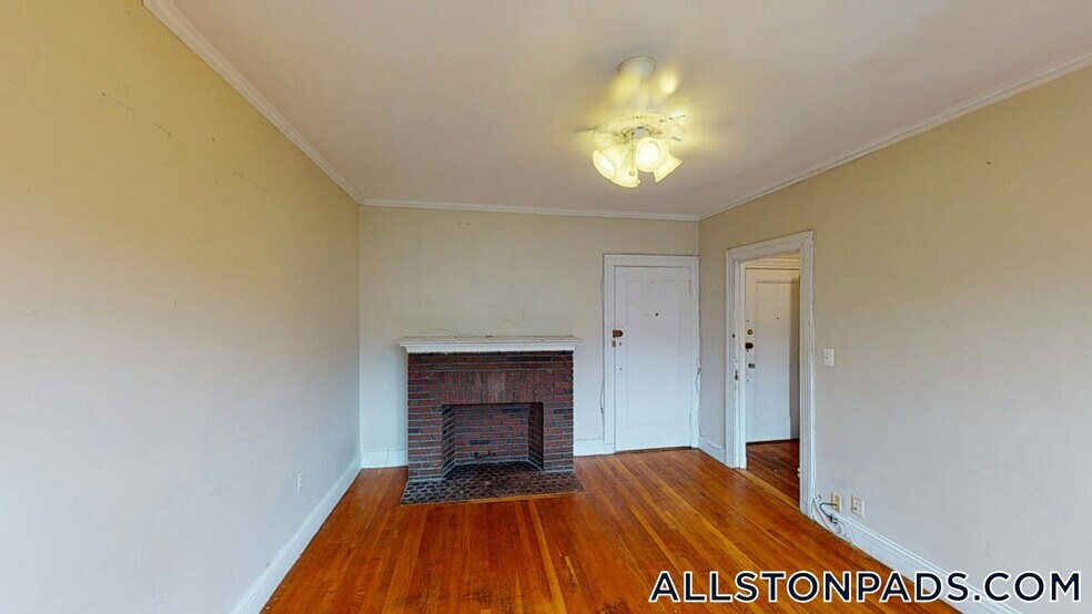 Building Photo - 15 Glenville Ave