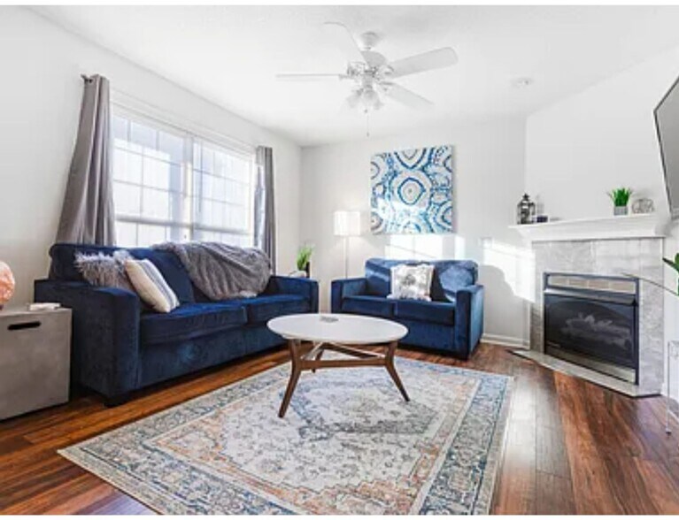 Primary Photo - Dominion Townhomes for Rent