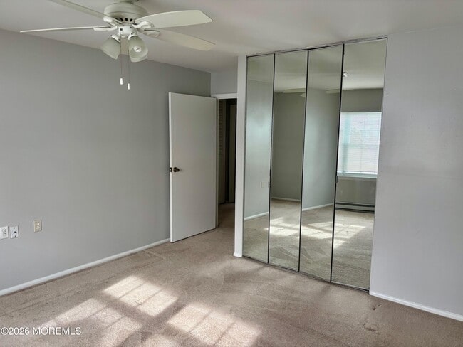 Building Photo - 802B Balmoral Ct