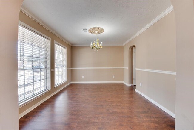Building Photo - 6611 Amberfield Ln