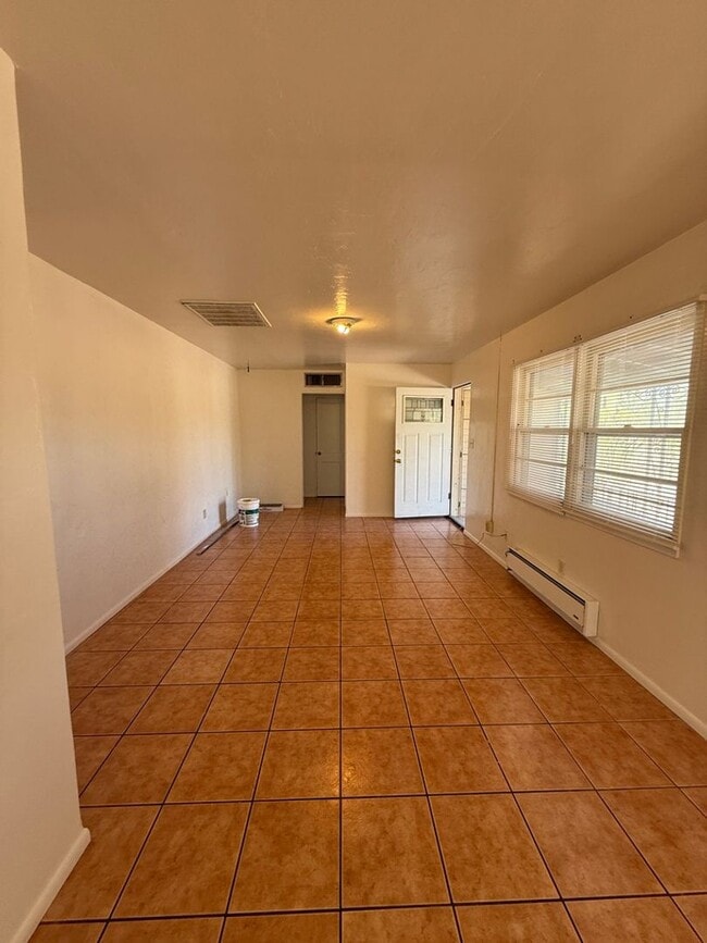Building Photo - Charming 3-Bedroom Home in Central Tucson!