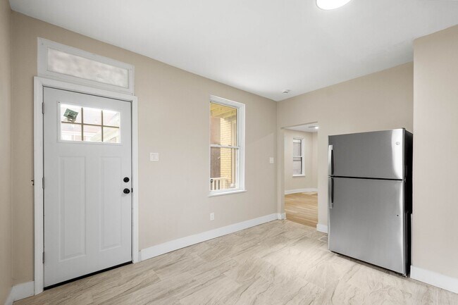 Building Photo - 313 Kambach St