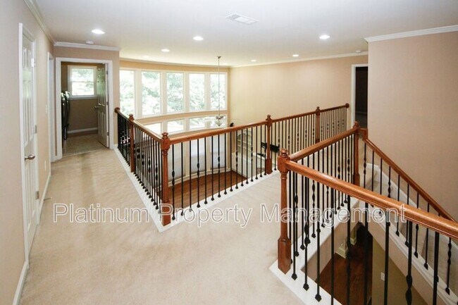 Building Photo - 4580 Wykeshire Ct