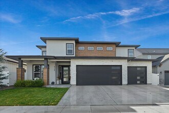 Building Photo - Gorgeous 4-Bedroom Home in Dry Creek Ranch...