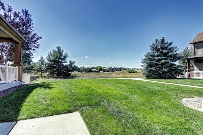 Building Photo - Meadows townhome 3 bed 2 bath, in Morgan's...