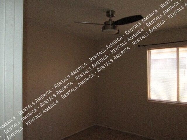 Building Photo - 3210 W Abraham Ln