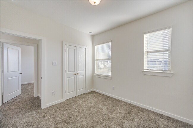 Building Photo - 31918 Holland Arbor Trl