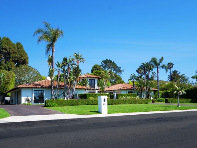 Building Photo - 1804 Paseo Del Mar