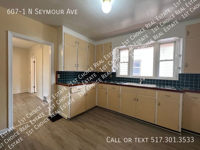 Building Photo - 607-1 N Seymour Ave-