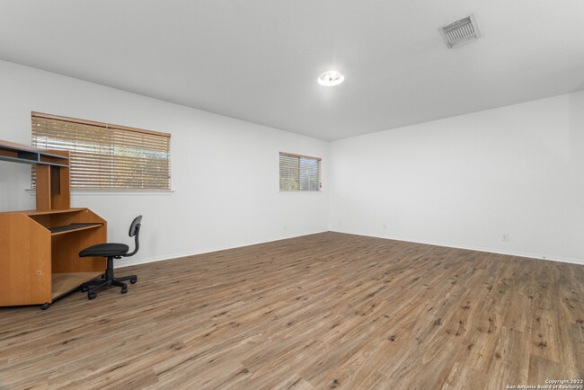 Building Photo - 10646 Manor Creek