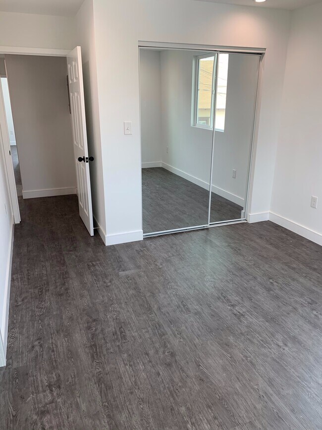 Building Photo - 2507 Cincinnati St