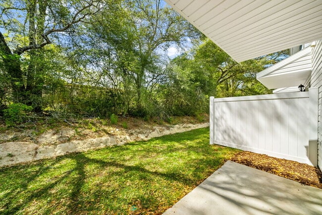 Building Photo - 51 S Main Deck Dr