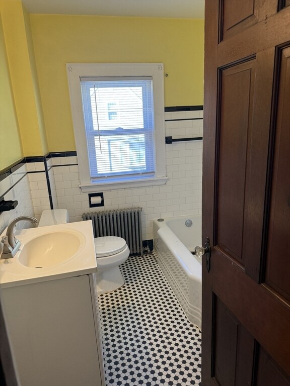 Building Photo - 10 Weston Ct