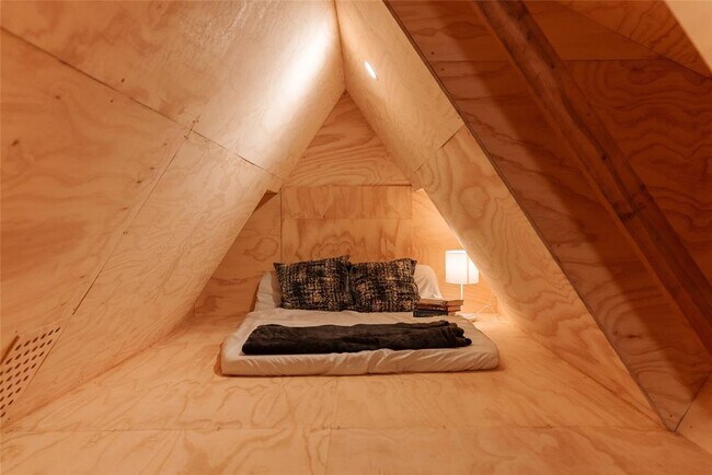 Building Photo - 6007 Leisure Run Rd