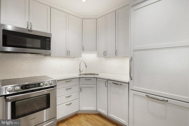 Building Photo - 568 N St Asaph St