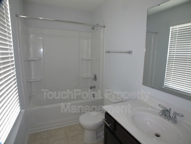 Building Photo - 2212 Atwell Glen Ln