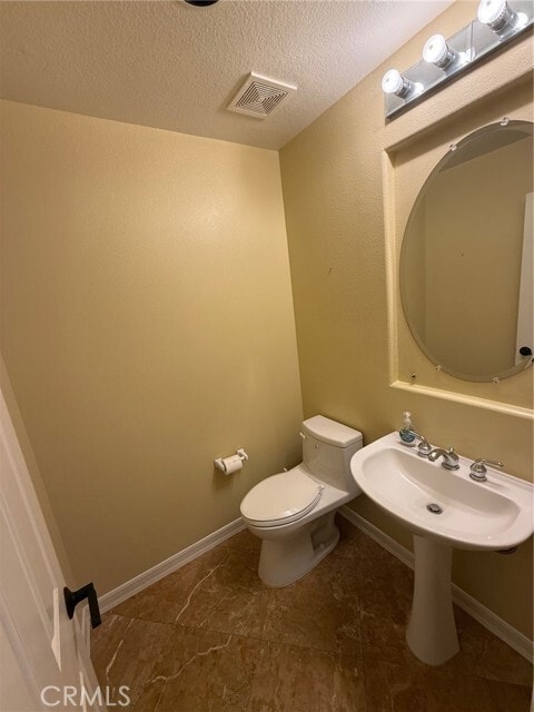 Building Photo - 2540 N San Miguel Dr