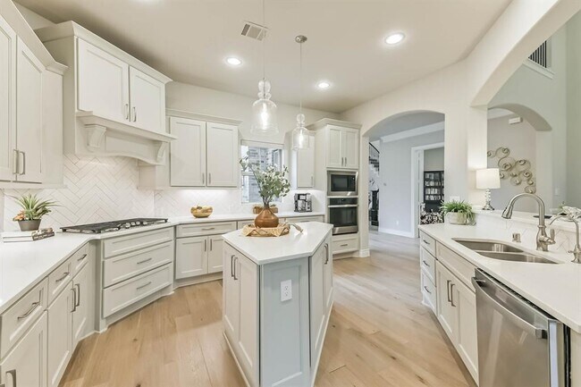 Building Photo - 17429 Orchid Falls Ln