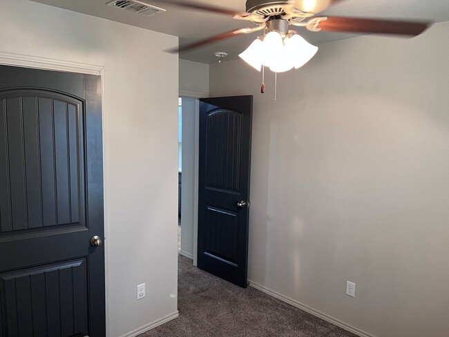 Building Photo - Amazing corner location in Wolfforth  4 be...