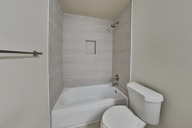 Building Photo - 3746 Havenmoor Pl