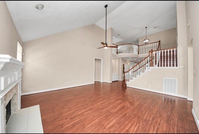 Building Photo - 1003 Clarenda Falls Dr