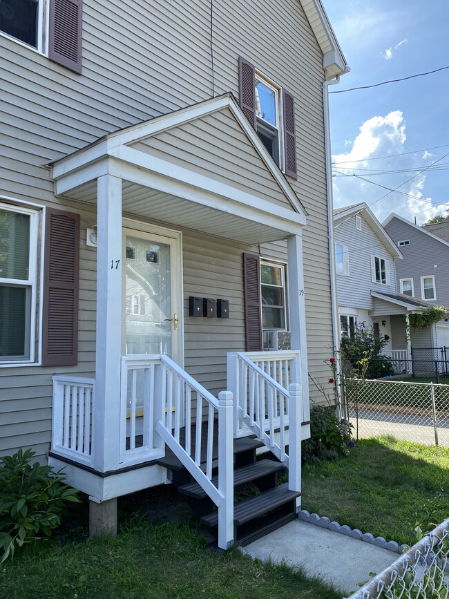 Building Photo - 28 Adams St