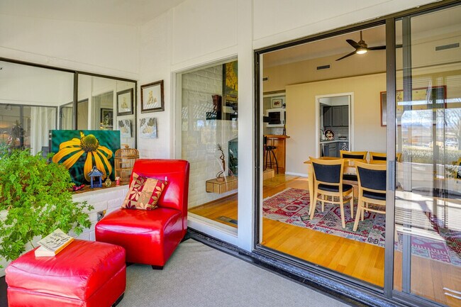 Building Photo - 21 Walking Diamond Dr