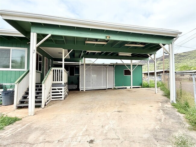 Building Photo - 87-1698 Farrington Highway Unit J2