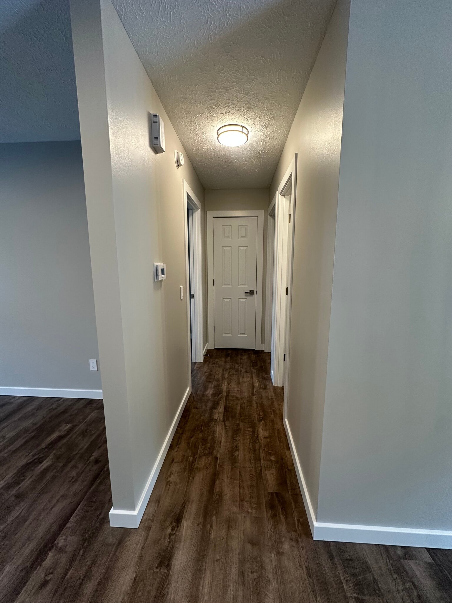 Building Photo - 2571 Woodmeadow Dr SE