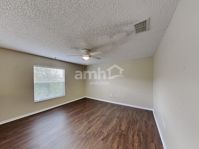 Building Photo - 17003 Odessa Dr