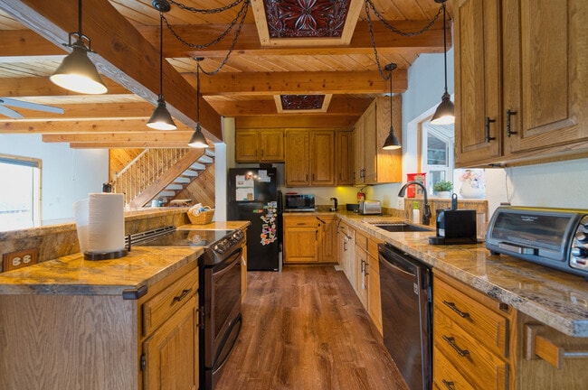 Building Photo - 16717 Quail Pl