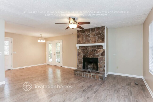 Building Photo - 1847 Rainbow Ln