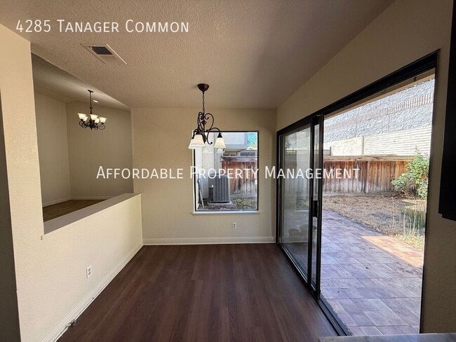 Building Photo - 4285 Tanager Common