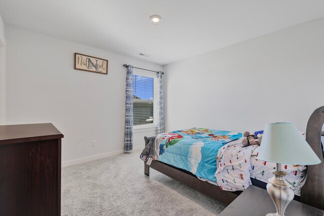 Building Photo - 417 Wind Dance Dr