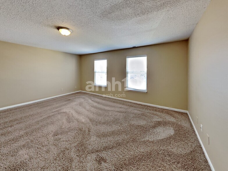 Building Photo - 9104 Cherry Grove Ct