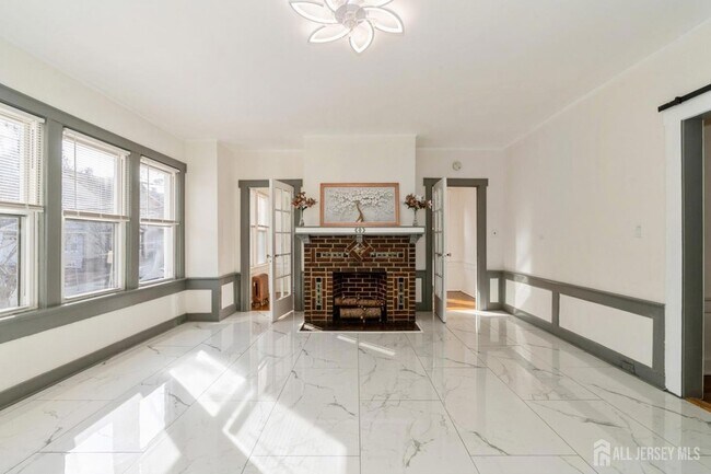 Building Photo - 41-43 Poe Avenue Unit