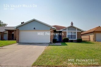 Building Photo - 524 Valley Mills Dr