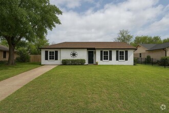 Building Photo - 3711 Debeney Dr