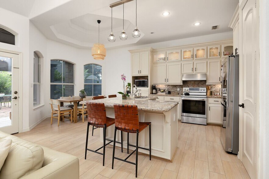 Building Photo - 3301 Santa Olivia St