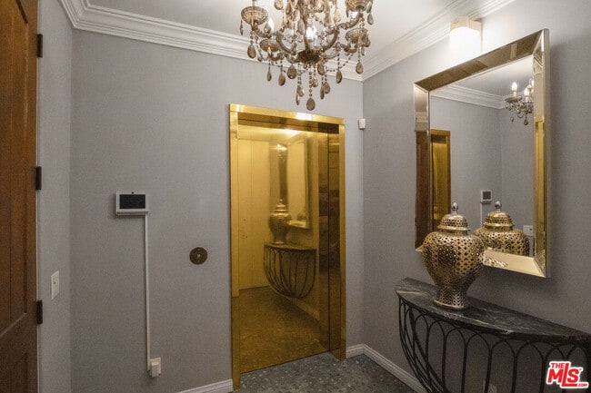 Building Photo - 10023 Westwanda Dr