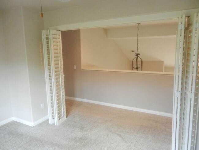 Building Photo - 3211 Rancho Quartillo