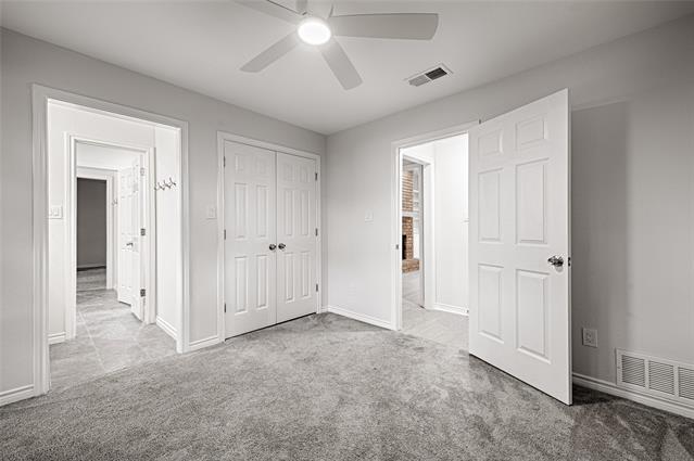 Building Photo - 7119 Debbe Dr