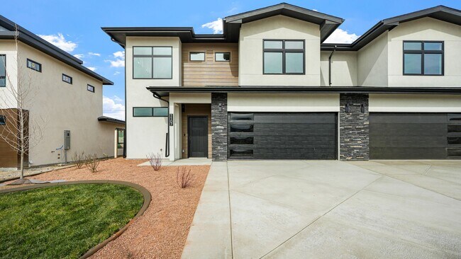 Building Photo - 1109 Mee Cyn Cir