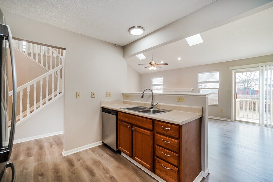 Building Photo - 691 Hunnicut Dr