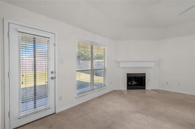 Building Photo - 9808 Nixon Dr