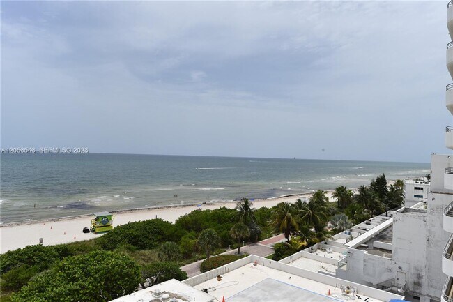 Building Photo - 5555 Collins Ave