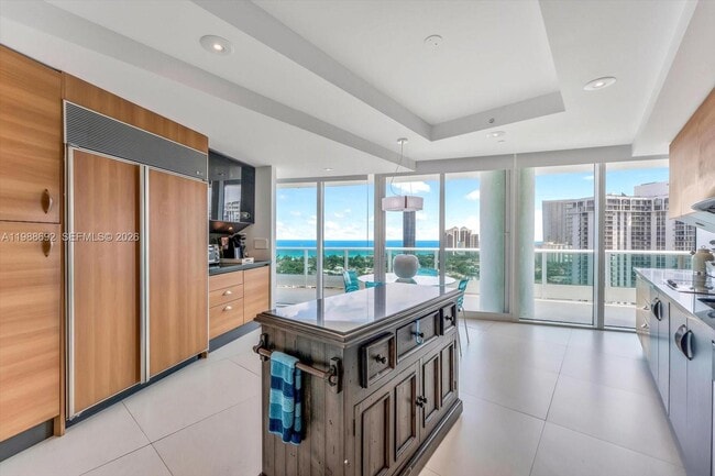 Building Photo - 19955 NE 38th Ct