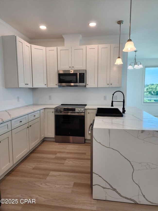 Building Photo - 300 Penny Ct